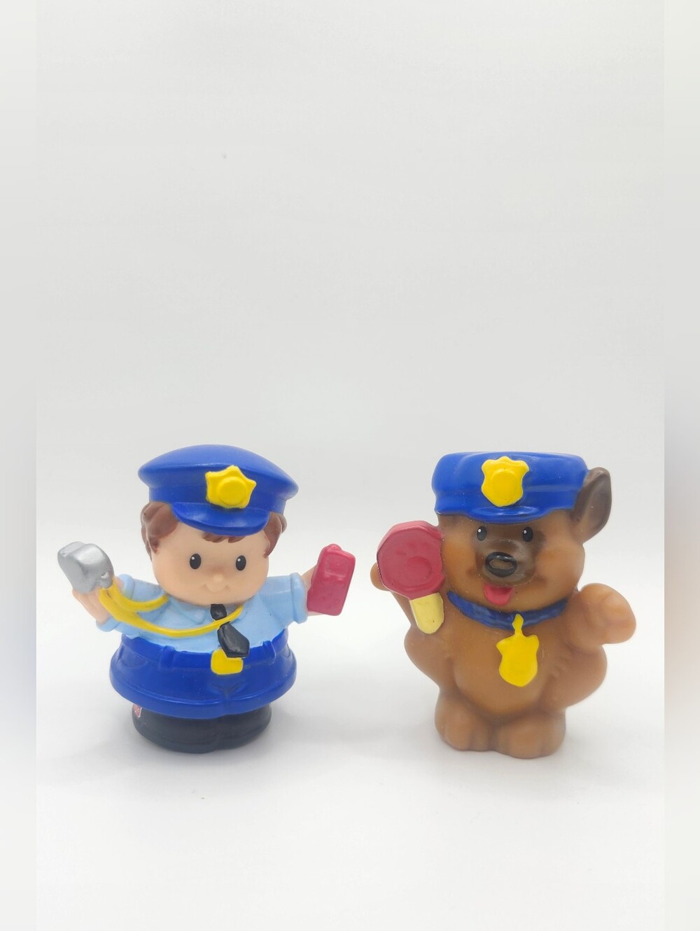 Fisher-Price Little People 2004 Police Station Michelle Duran Shep Barker Dog